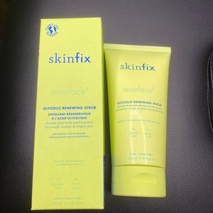 Skinfix Resurface+ Glycolic and Lactic Acid Renewing Body Scrub